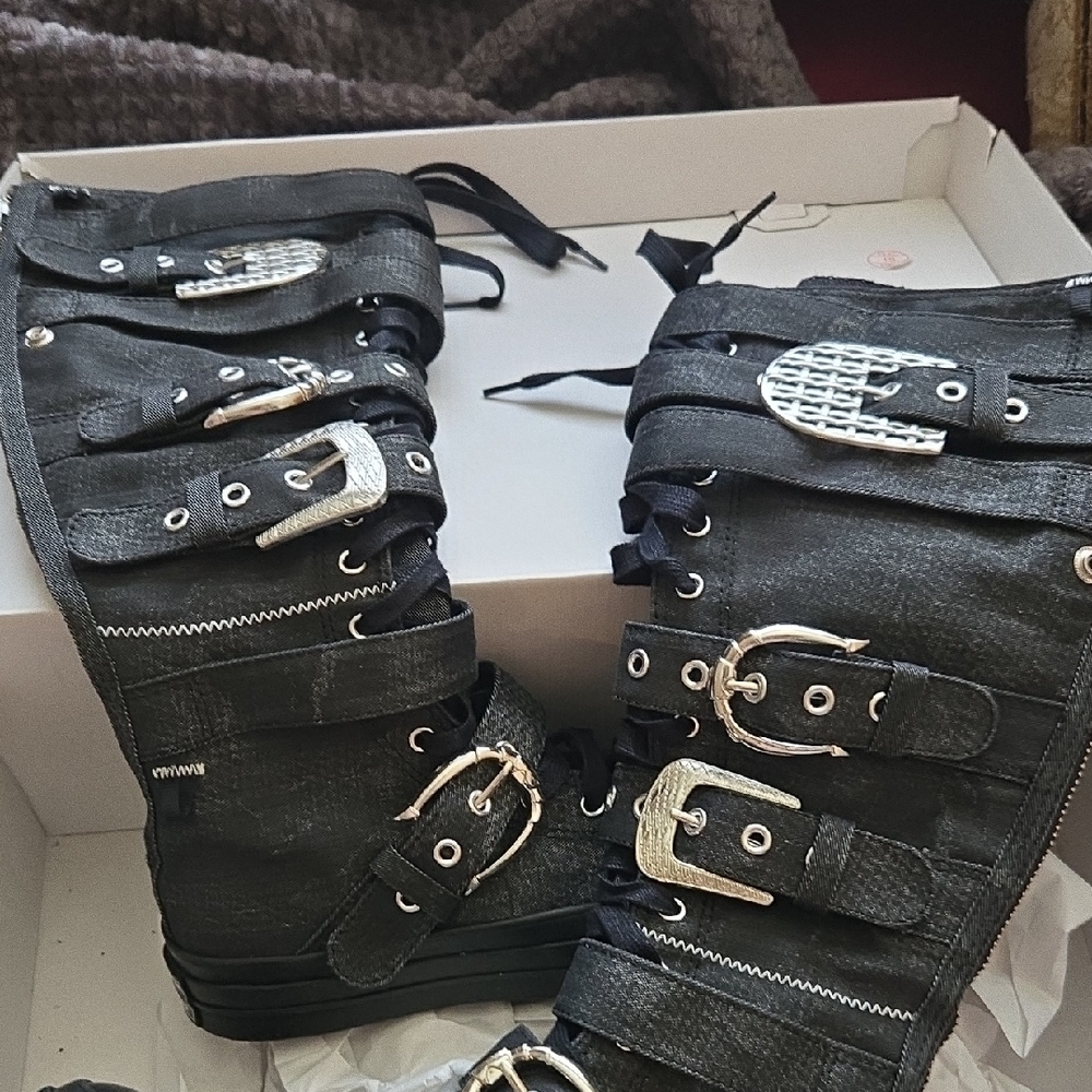 Converse Chuck 70 Black and White Sneakers